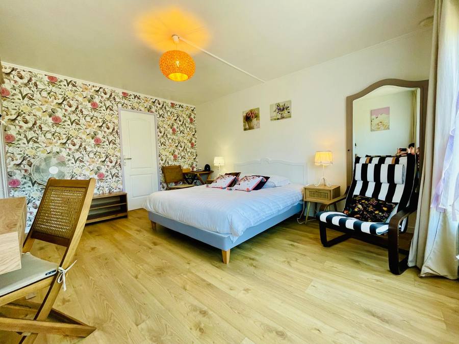Chambre double florale Manoir de la Houlette — chambre hôtes charme Saint-Pierre-du-Vauvray Normandie
